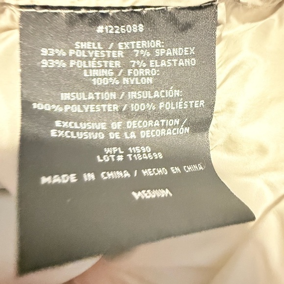 32 Degrees Women's Light Gray Puffer Jacket Size M - Picture 7 of 8